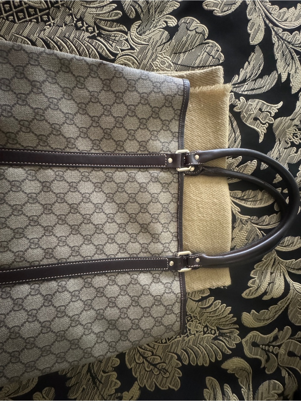 Gucci Beige GG Supreme Canvas Tote with Dark Brown Leather Handles - Picture 4 of 12